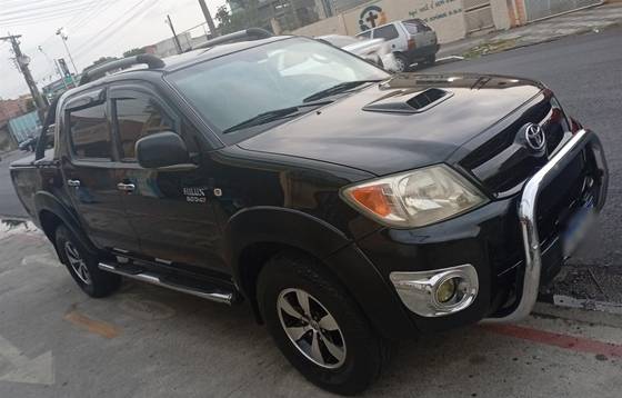 TOYOTA HILUX 3.0 SRV 4X2 CD 16V TURBO INTERCOOLER DIESEL 4P MANUAL TOYOTA HILUX 3.0 SRV 4X2 CD 16V TURBO INTERCOOLER DIESEL 4P MANUAL
